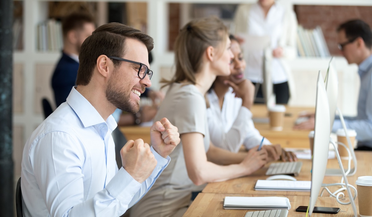 motivación laboral en la oficina